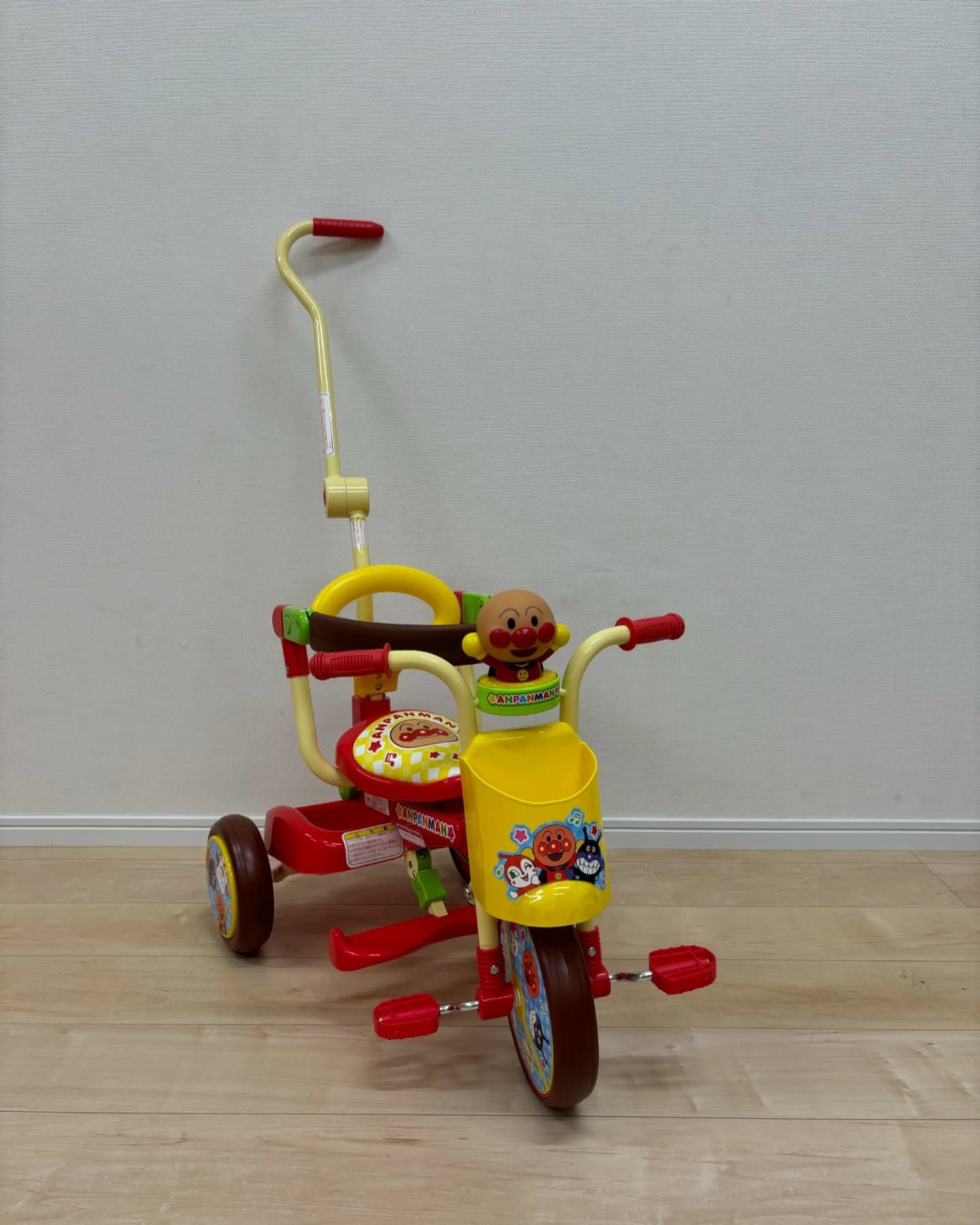 アンパンマン三輪車入荷のお知らせ
