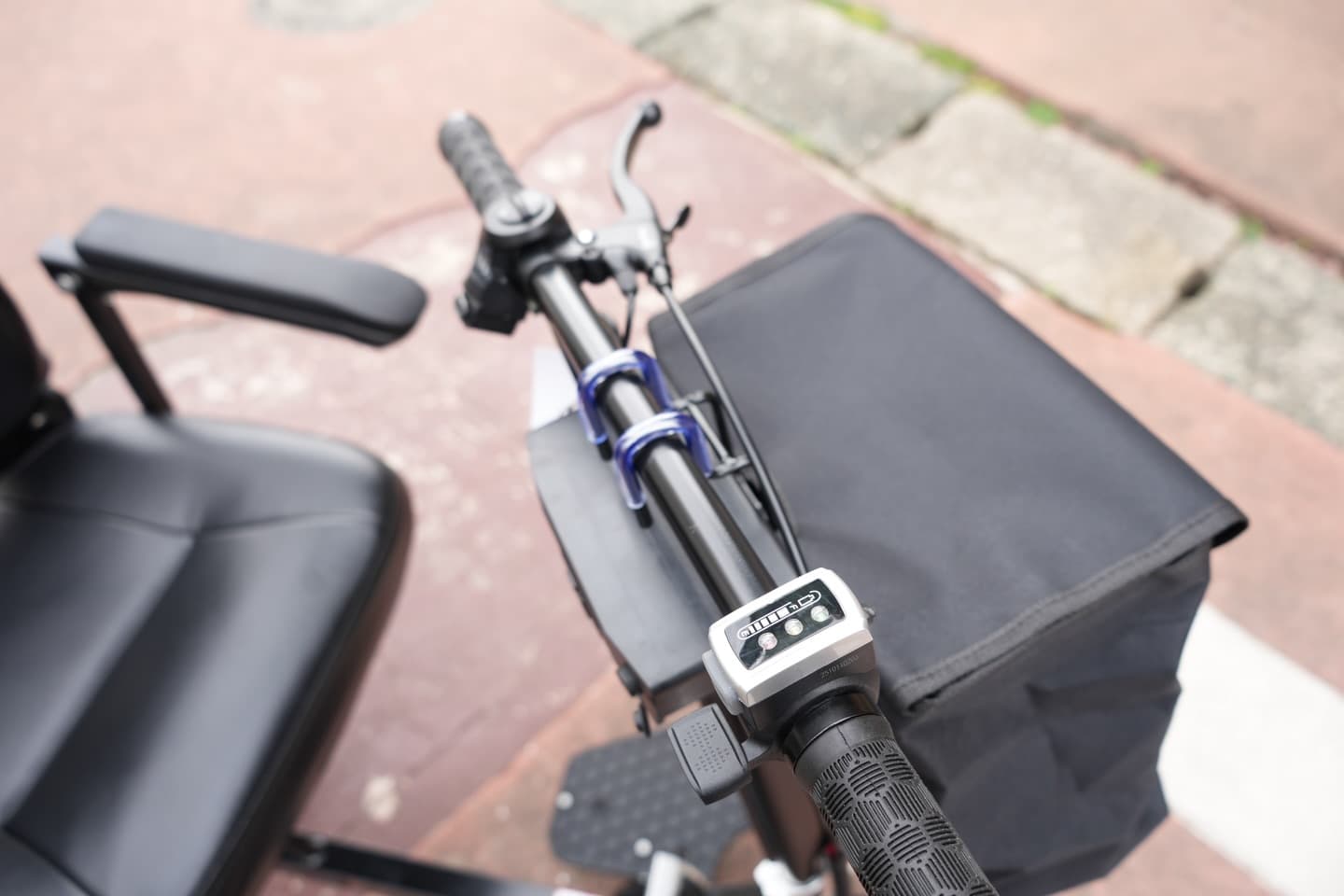 電動3輪シニアカー サブ画像2