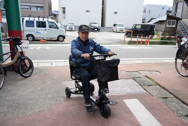 電動3輪シニアカー メイン画像